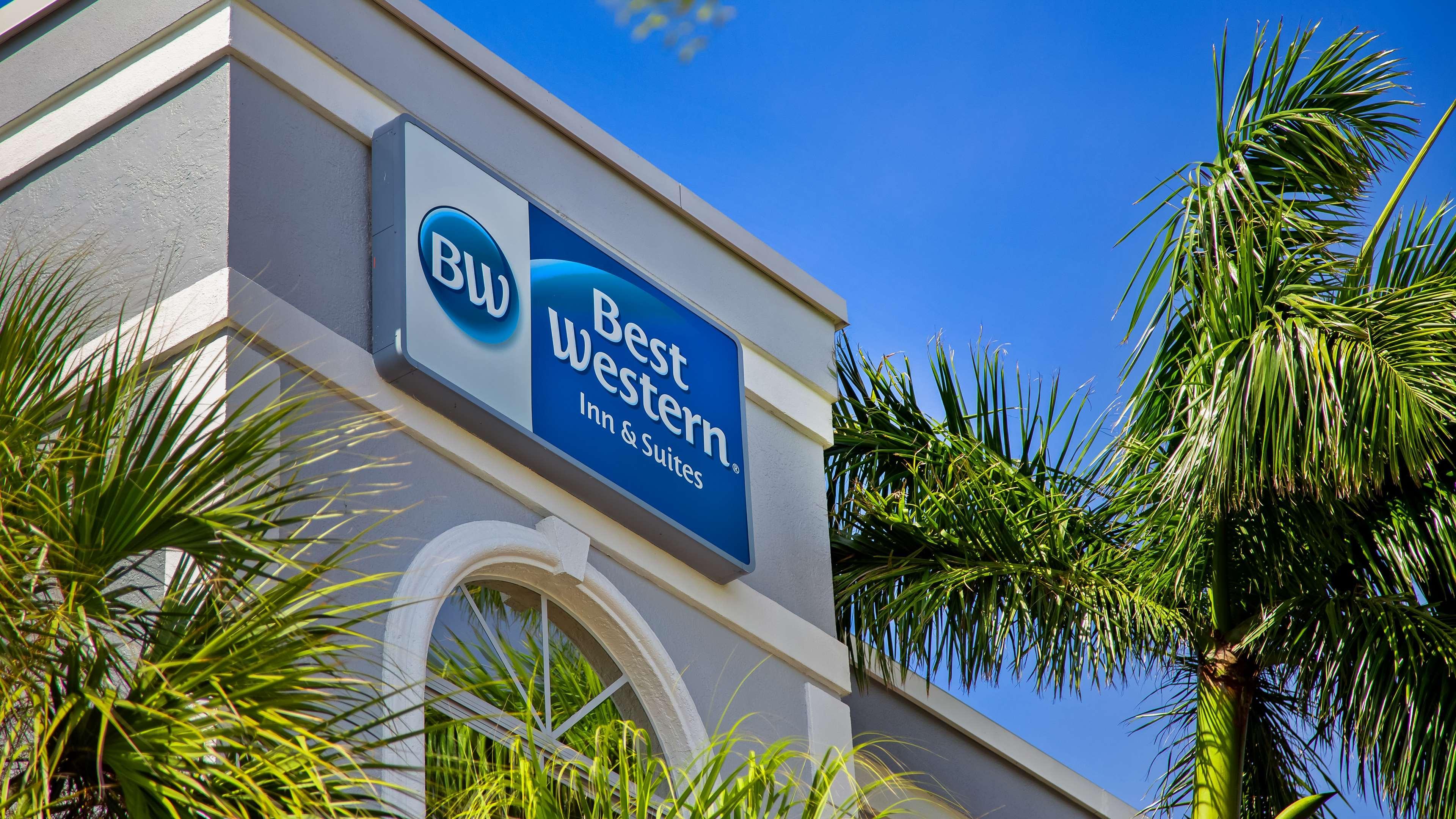 Best Western Fort Myers Inn And Suites Exterior photo